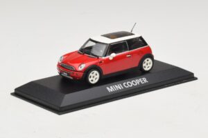 Mini Cooper S R53 Röd Med Panoramatak Minichamps 1:43 MINI024 Metall — bild 2 av 5
