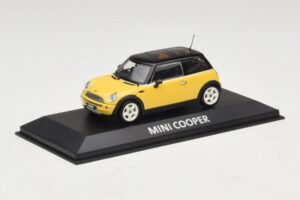 Mini Cooper S R53 Gul Med Svart Tak Minichamps 1:43 MINI031 Metall — bild 2 av 4