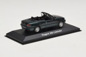 Peugeot 306 Cabriolet Grön Metallic Maxichamps 1:43 940112833 Metall — bild 2 av 5
