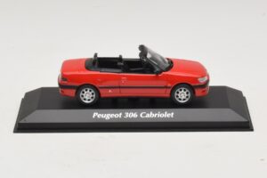 Peugeot 306 Cabriolet Röd Maxichamps 1:43 940112830 Metall