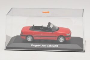 Peugeot 306 Cabriolet Röd Maxichamps 1:43 940112830 Metall — bild 4 av 5
