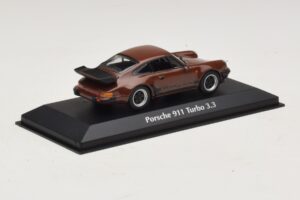 Porsche 911 930 Turbo 3.3 Brun Maxichamps 1:43 940069001 Metall — bild 2 av 5
