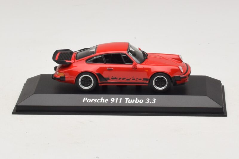 Porsche 911 930 Turbo 3.3 Röd Maxichamps 1:43 940069000 Metall