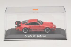 Porsche 911 930 Turbo 3.3 Röd Maxichamps 1:43 940069000 Metall — bild 4 av 5