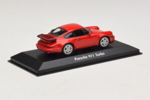 Porsche 911 964 Turbo Röd Maxichamps 1:43 940069102 Metall — bild 2 av 5