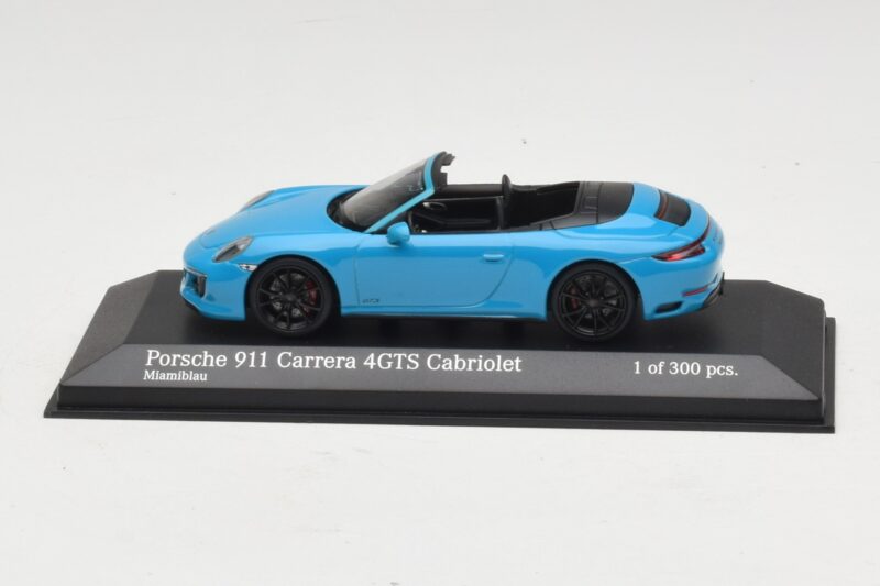 Porsche 911 991.1 Carrera 4 GTS Cabriolet Blå Minichamps 1:43 410067332 Metall