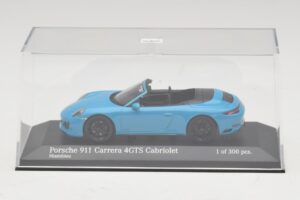 Porsche 911 991.1 Carrera 4 GTS Cabriolet Blå Minichamps 1:43 410067332 Metall — bild 4 av 5