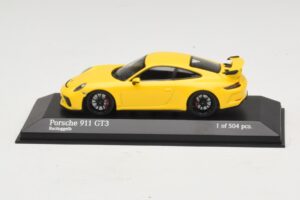 Porsche 911 991.1 GT3 Gul Minichamps 1:43 410066020 Metall