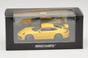 Porsche 911 991.1 GT3 Gul Minichamps 1:43 410066020 Metall — bild 5 av 5
