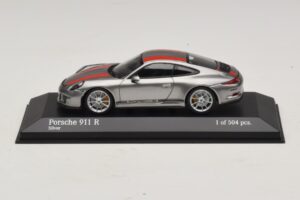 Porsche 911 991.1 R Silver Med Orangea Ränder Minichamps 1:43 410066222 Metall