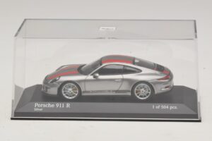 Porsche 911 991.1 R Silver Med Orangea Ränder Minichamps 1:43 410066222 Metall — bild 4 av 5