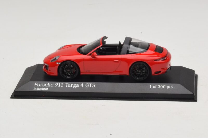 Porsche 911 991.1 Targa 4 GTS Röd Minichamps 1:43 410067340 Metall