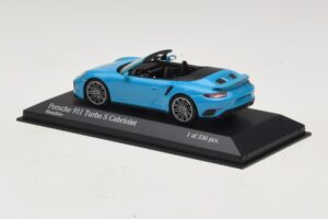Porsche 911 991.1 Turbo S Cabriolet Blå Minichamps 1:43 410067182 Metall — bild 3 av 5