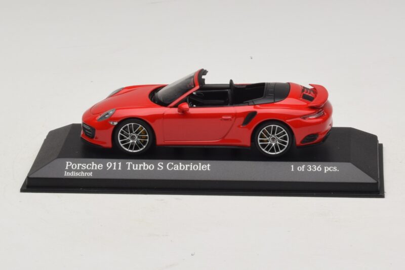 Porsche 911 991.1 Turbo S Cabriolet Röd Minichamps 1:43 410067180 Metall