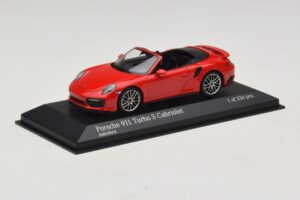 Porsche 911 991.1 Turbo S Cabriolet Röd Minichamps 1:43 410067180 Metall — bild 2 av 5