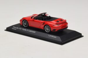 Porsche 911 991.1 Turbo S Cabriolet Röd Minichamps 1:43 410067180 Metall — bild 3 av 5