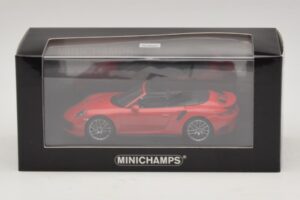 Porsche 911 991.1 Turbo S Cabriolet Röd Minichamps 1:43 410067180 Metall — bild 5 av 5