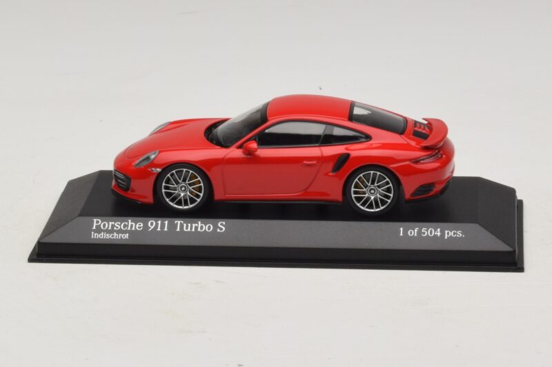 Porsche 911 991.1 Turbo S Röd Minichamps 1:43 410067170 Metall