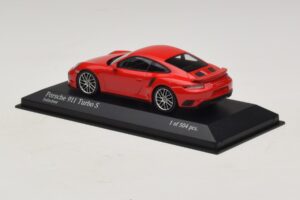Porsche 911 991.1 Turbo S Röd Minichamps 1:43 410067170 Metall — bild 3 av 5