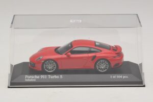 Porsche 911 991.1 Turbo S Röd Minichamps 1:43 410067170 Metall — bild 4 av 5