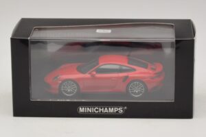 Porsche 911 991.1 Turbo S Röd Minichamps 1:43 410067170 Metall — bild 5 av 5