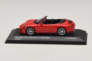 Porsche 911 991.2 Carrera 4 Cabriolet Röd Minichamps 1:43 410067230 Metall