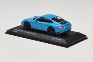 Porsche 911 991.2 Carrera 4 GTS Miami Blue Minichamps 1:43 410067322 Metall — bild 3 av 5
