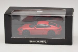 Porsche 911 991.2 Carrera 4 GTS Röd Minichamps 1:43 410067320 Metall — bild 5 av 5