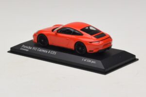 Porsche 911 991.2 Carrera 4 GTS Orange Minichamps 1:43 410067321 Metall — bild 3 av 5