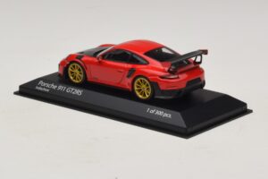 Porsche 911 991.2 GT2 RS Röd Minichamps 1:43 410067227 Metall — bild 3 av 5