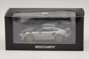Porsche 911 991.2 GT2 RS Weissach Package Chalk Minichamps 1:43 410067220 Metall — bild 5 av 5