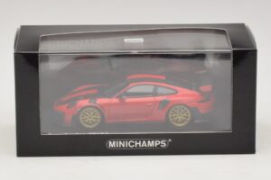 Porsche 911 991.2 GT2 RS Weissach Package Röd Minichamps 1:43 410067221 Metall — bild 5 av 5