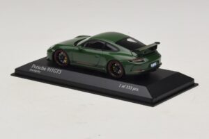 Porsche 911 991.2 GT3 Grön Minichamps 1:43 410066028 Metall — bild 3 av 5