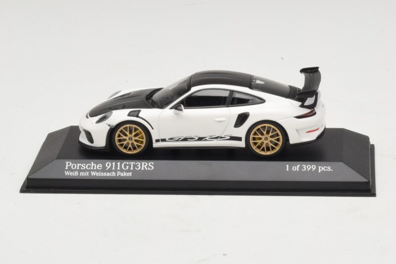 Porsche 911 991.2 GT3 RS Vit Med Weissach Package Minichamps 1:43 410067022 Metall