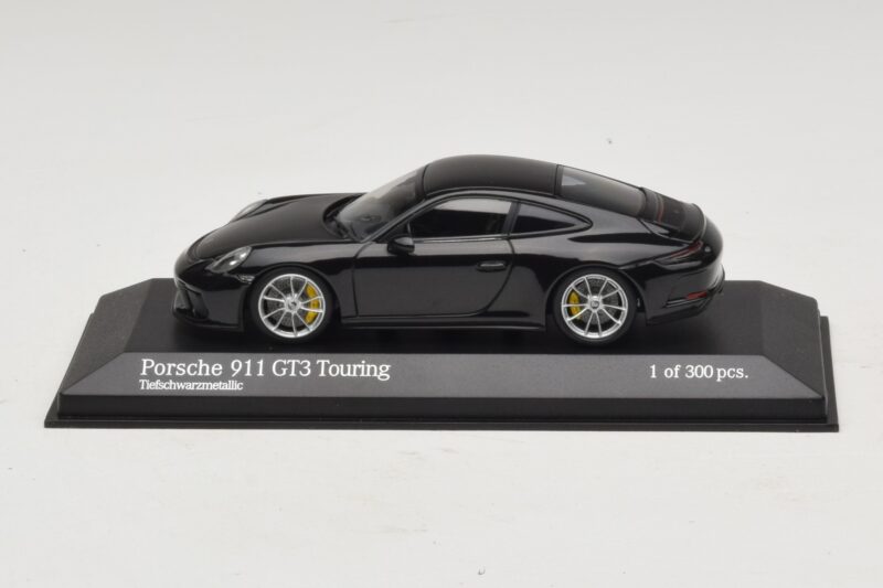 Porsche 911 991.2 GT3 Touring Svartmetallic Minichamps 1:43 410067424 Metall
