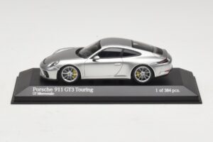 Porsche 911 991.2 GT3 Touring Silver Minichamps 1:43 410067422 Metall