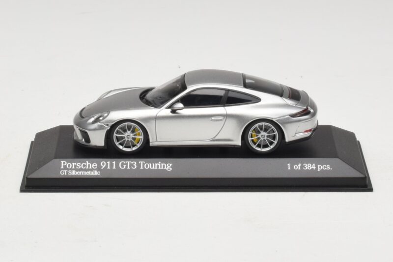 Porsche 911 991.2 GT3 Touring Silver Minichamps 1:43 410067422 Metall