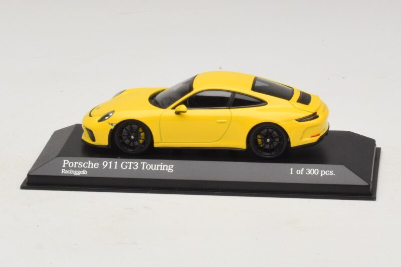 Porsche 911 991.2 GT3 Touring Gul Minichamps 1:43 410067421 Metall