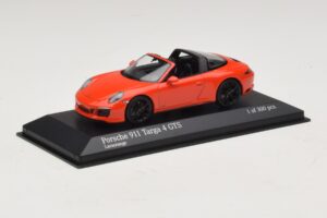 Porsche 911 991 Targa 4 GTS Orange Minichamps 1:43 410067341 Metall — bild 2 av 5