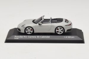 Porsche 911 992 Carrera 4S Cabriolet Grå Minichamps 1:43 410069331 Metall