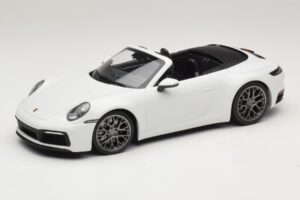 Porsche 911 992 Carrera 4S Cabriolet Vit Minichamps 1:18 155067330 Metall