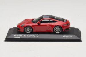 Porsche 911 992 Carrera 4S Röd Minichamps 1:43 410069321 Metall