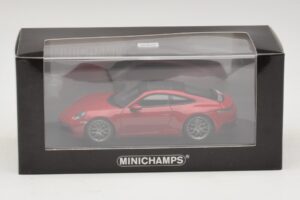 Porsche 911 992 Carrera 4S Röd Minichamps 1:43 410069321 Metall — bild 5 av 5