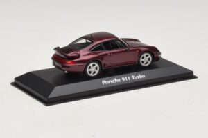 Porsche 911 993 Turbo Rödmetallic Maxichamps 1:43 940069200 Metall — bild 2 av 5