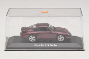 Porsche 911 993 Turbo Rödmetallic Maxichamps 1:43 940069200 Metall — bild 4 av 5