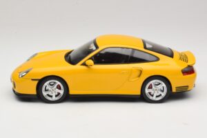 Porsche 911 996 Turbo Gul KK-Scale 1:18 KKDC181473 Metall — bild 3 av 6