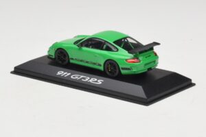 Porsche 911 997 GT3 RS Grön Minichamps 1:43 403066011 Metall — bild 3 av 5