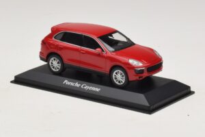 Porsche Cayenne 958 Röd Maxichamps 1:43 940063200 Metall — bild 3 av 5