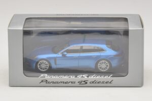 Porsche Panamera 971 4S Diesel Blå Metallic Minichamps 1:43 WAP0207600H Metall — bild 5 av 5