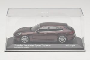 Porsche Panamera 971 Sport Turismo 4S Röd Minichamps 1:43 410066110 Metall — bild 4 av 5